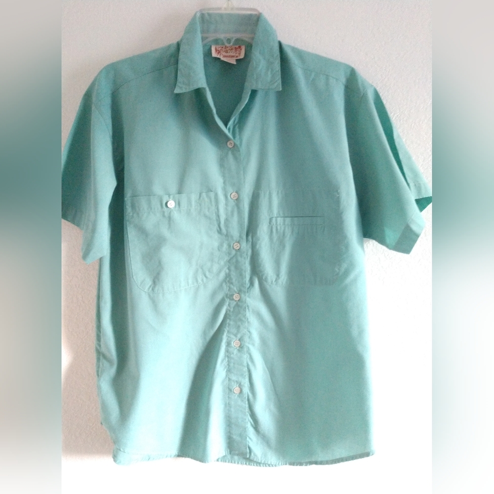 Fantastic Vintage Womens Camp Shirt Green by Cinnamon Retro Mom Medium Chest 40"